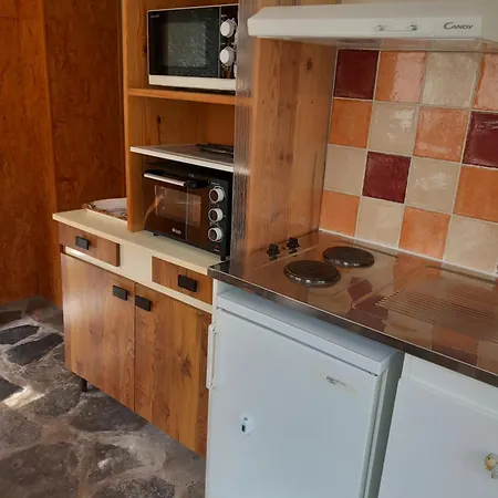 Les Cèdres Bleus De Joany Appartamento