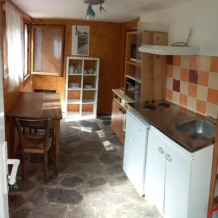 Les Cèdres Bleus De Joany